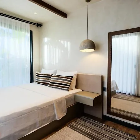 Hotel Asha Country *