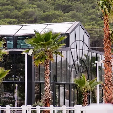 Asha Country ホテル ウルラ