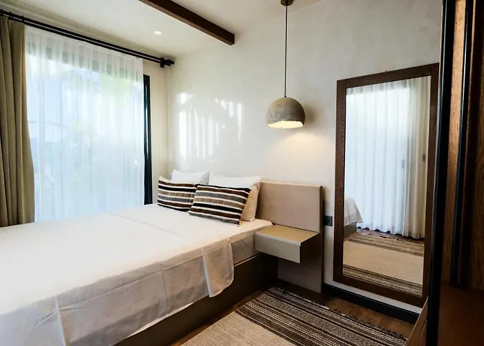 Hotel Asha Country *